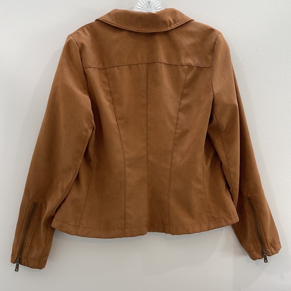 Kenneth Cole Small Faux Suede Jacket - Picture 4 of 5